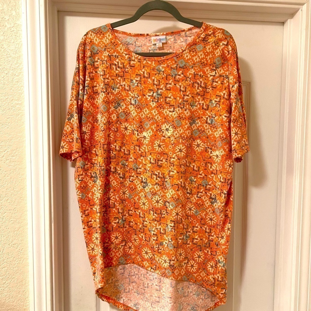 Lularoe Shirt - Like New - Size XS